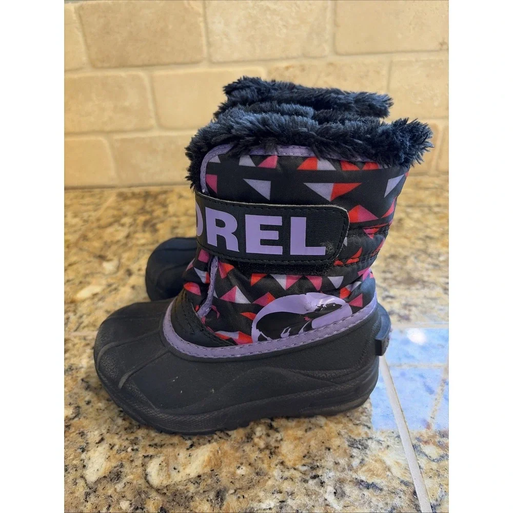 Sorel Purple/Black Geometric Commander‎ Print Faux Fur Trim Snow Boots Child 9